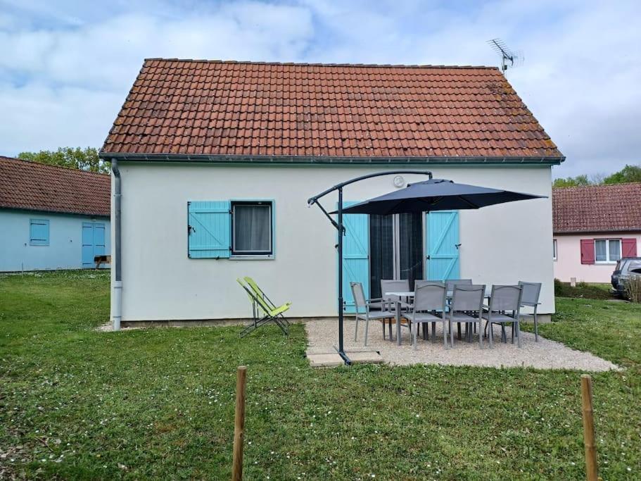La Maison Bleu Du Lac De Celine Жиффомон-Шампобер Экстерьер фото